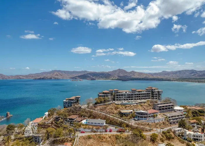 Stunning With Oceanview, Private Pool, Soaking Tub & Picturesque Balcony Сasa de vacaciones Playa Flamingo