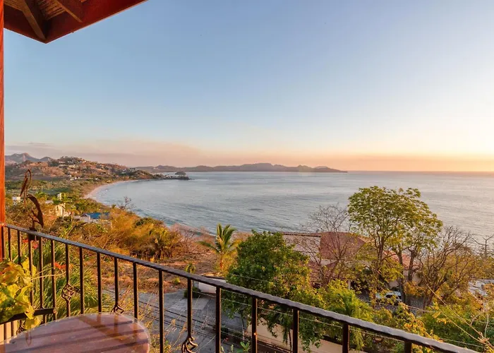 Stunning With Oceanview, Private Pool, Soaking Tub & Picturesque Balcony
