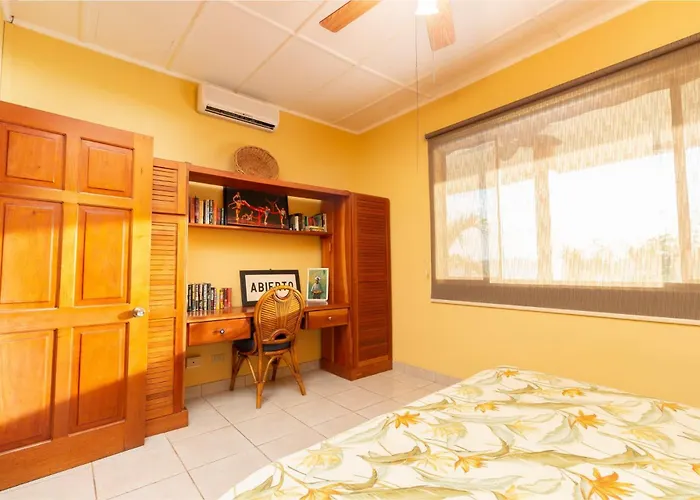 Stunning With Oceanview, Private Pool, Soaking Tub & Picturesque Balcony Сasa de vacaciones *