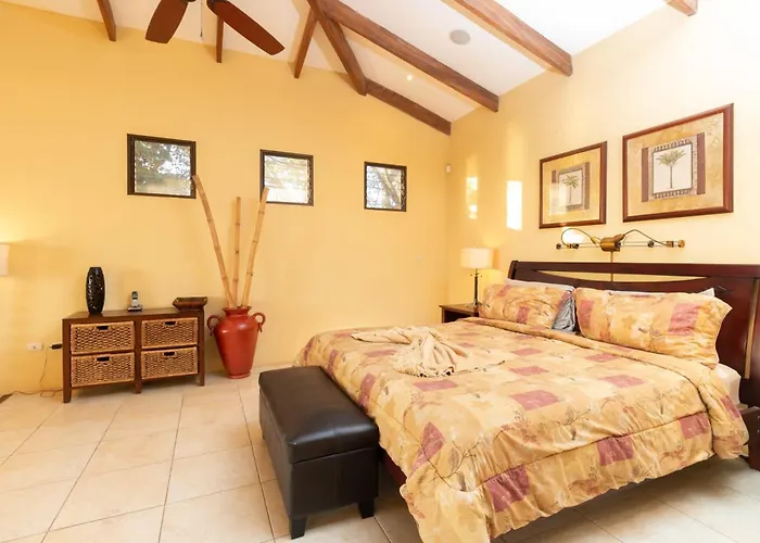 Stunning With Oceanview, Private Pool, Soaking Tub & Picturesque Balcony Сasa de vacaciones