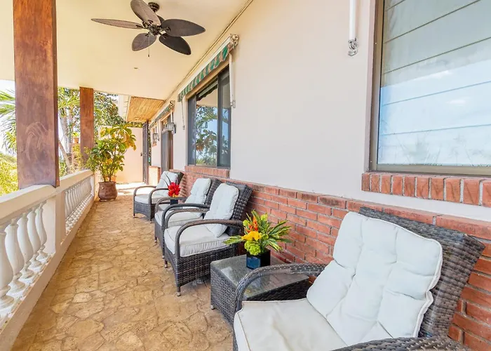 Stunning With Oceanview, Private Pool, Soaking Tub & Picturesque Balcony Сasa de vacaciones *