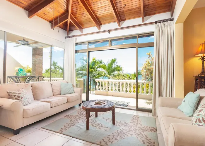 Сasa de vacaciones Stunning With Oceanview, Private Pool, Soaking Tub & Picturesque Balcony